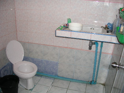 Shower / toilet (Room rate 2,500 Bhat a month)