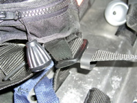 Safe release Integrated pockets top attachement